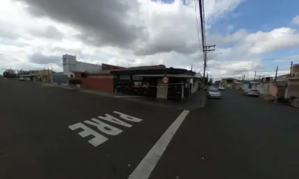 Imóvel bem localizado no Bairro Parque Santa Felícia área Comercial.