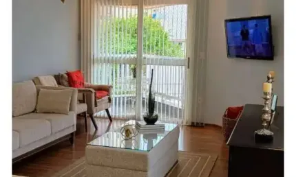 Imóvel muito bem localizado, seguro e pronto para morar.