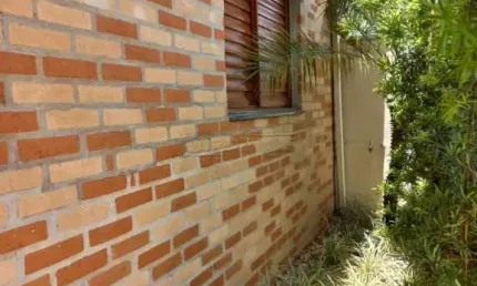 Imóvel Muito bem Localizado, seguro, e com fácil acesso a Rodovia.