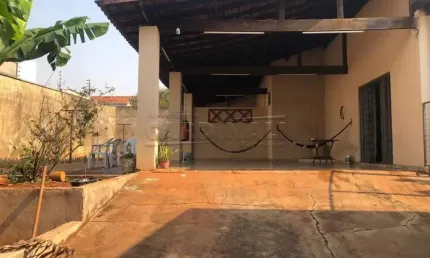 Imóvel Residencial de esquina no Jardim Santa Julia