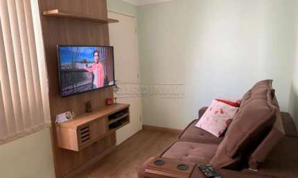Apartamento muito bem localizado, com fácil acesso as marginais e a Rodovia.