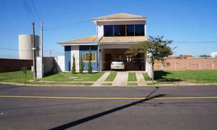 Imóvel Residencial Sobrado de Alto Padrão no Jardim dos Flamboyants I Araraquara SP