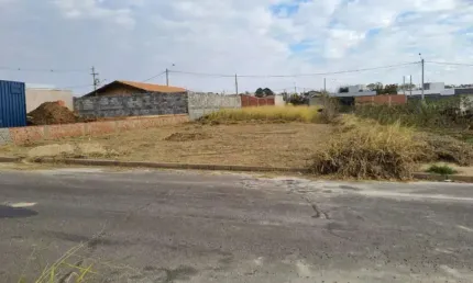 Terreno à venda na Rua Professor Osmar da Silva, s/n, Residencial Arcoville, São Carlos