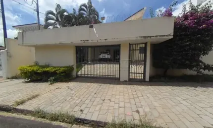 Casa com 6 quartos para alugar na Rua Doutor Orlando Damiano, 2458, Jardim Macarengo, São Carlos