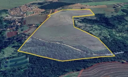 Imóvel muito bem localizado  no distrito de santa eudóxia.