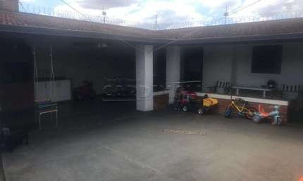 Casa com 3 quartos à venda na Rua Gervásio Alves de Oliveira, 219, Jardim São Rafael, São Carlos