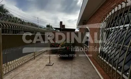 Casa a venda com ótima Localização, na Vila José Bonifácio!