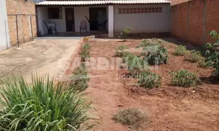 Edícula com boa localização próximo a escola e comércio