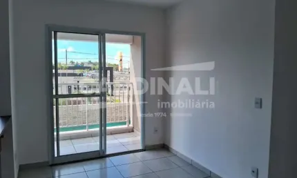 Apartamento novo, com localização espetacular, Condomínio com área de lazer completo