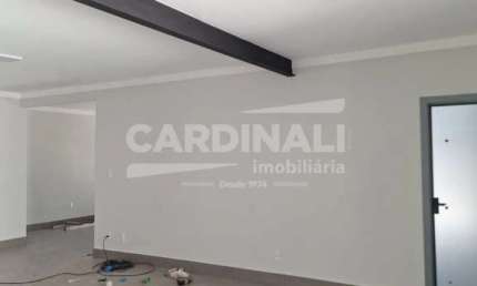 Imovel reformado e moderno, ideal para clinica na XV de Novembro