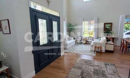 Casa de Condomínio com 5 Quartos e 7 banheiros à Venda, 366 m² por R$ 3.000.000.