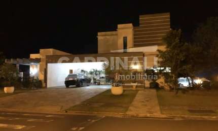 Casa à Venda em Condomínio no bairro Residencial Estância Eudóxia (Barão Geraldo) com 3 suítes e 4 garagens.