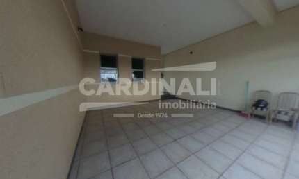 Casa sobrado padrão com excelente localização e muito amplo para conforto da família
