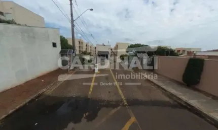 Apartamento localizado dentro do condomínio fácil acesso bem perto da portaria que atualmente e 24 horas no bairro Jardim das Torres.