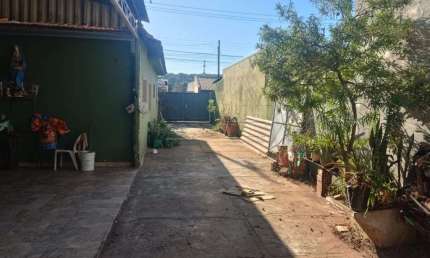Casa com 2 quartos para alugar na Avenida Morumbi, 766, Vila Morumbi, São Carlos