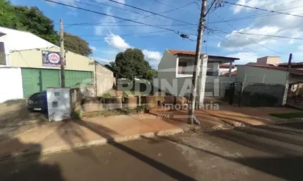 Terreno localizado no bairro Recreio dos bandeirantes plano e pronto para ser construido.