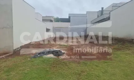 Terreno em condomínio fechado à venda na Rua Veneza, Quadra G, 76, Centro, Araraquara