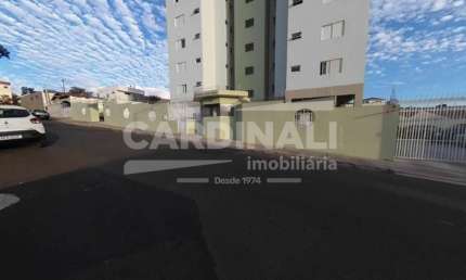 Apartamento com 2 quartos para alugar na Alameda dos Heliotropos, 238, Cidade Jardim, São Carlos