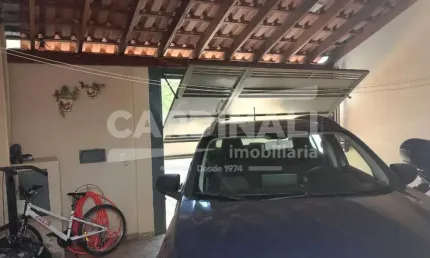 Casa com boa localização, próximo a escola e creche.