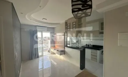 Apartamento com ótima localização, móveis planejados e ar condicionado.