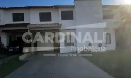 Sobrado recém reformado a venda, no Condomínio SummerTime.