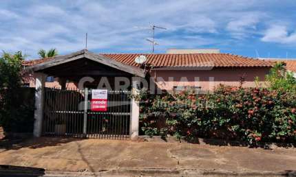 Imóvel residencial no Jardim Aclimação, com excelente localização.