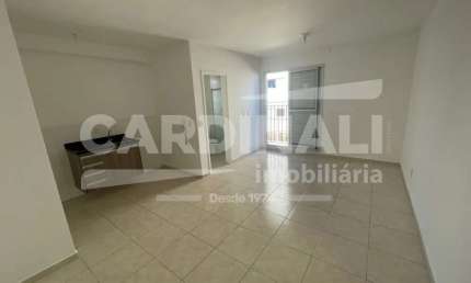 Apartamento padrão em ótimo condomínio e boa localização