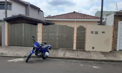 Casa com 4 quartos à venda na Rua Antônio Pirolla, Casa Frente, 54, Vila Alpes, São Carlos