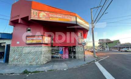 Barracão comercial em ótima localização na Cidade Aracy