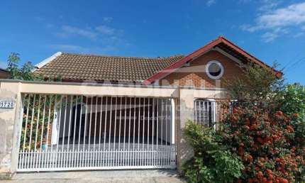 Casa à Venda e Locação casa no Jardim Amazonas com 3 dormitórios.