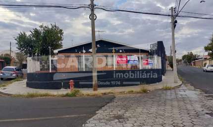 Casa com 3 quartos à venda na Avenida Carlos Batista Magalhães, 1139, Vila Xavier (Vila Xavier), Araraquara