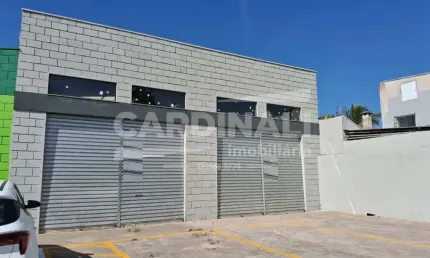 Salão comercial com localização espetacular, novo e com pé direito alto.
