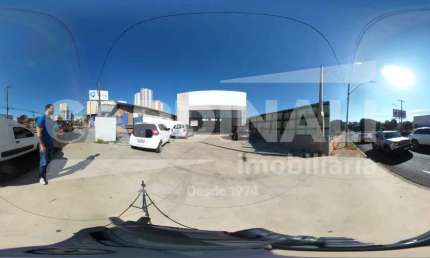 Barrão novo - Excelente localização - Estacionamento com 6 vagas