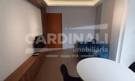 Apartamento mobiliado para locação com 1 dormitório no Edifício Izzy, Campinas.