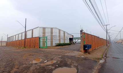Casa comercial para alugar na Avenida Capitão Luiz Brandão, 1411, Jardim Santa Maria II, São Carlos
