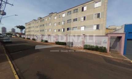Apartamento muito bem localizado na região central da cidade.