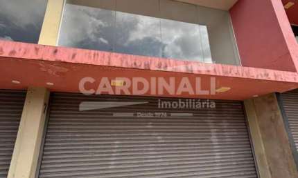 Comercial Sala / Salão com Condomínio em São Carlos
