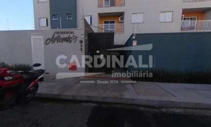 Locação de Apartamento - Padrão de dois dormitórios sendo um suíte no bairro Jardim Lutfalla em São Carlos/SP