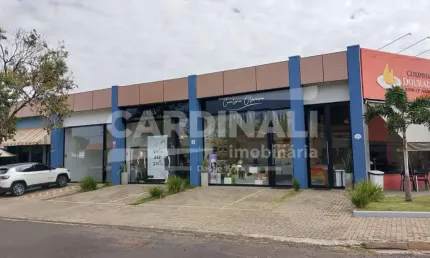 Sala comercial com excelente localização, próximo a supermercados e comércios.