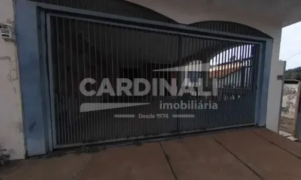 Casa com 3 dormitórios sendo um suíte com 3 vagas de garagem