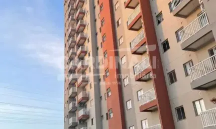 Apartamento à Venda no Condomínio Pitangueiras - Próximo ao Shopping.