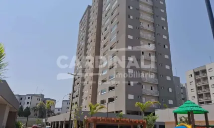 Apartamento com ótima localização, com suíte e área de lazer completo.