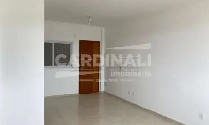 Apartamento muito bem localizado, próximo de posto de combustível, comércios em geral e fácil acesso a rodovia.