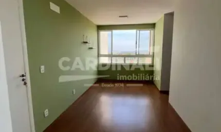 Apartamento com ótima localização, condomínio com área de lazer completo.