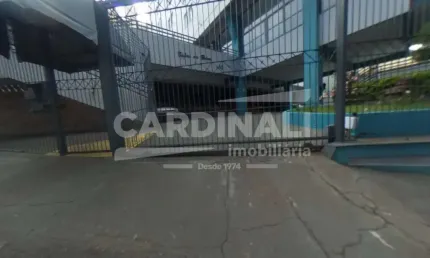Apartamento duplex com 3 dormitórios próximo ao centro
