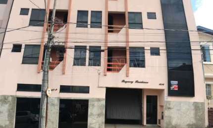 Apartamento com 1 dormitório no Jardim São Carlos próximo a Catedral em São Carlos