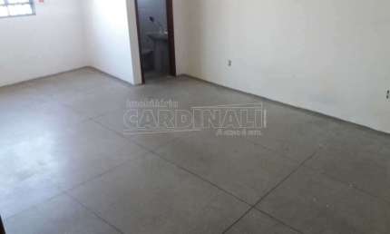 Sala Comercial na Vila Marcelino próxima ao Ginásio Milton Olaio Filho em São Carlos