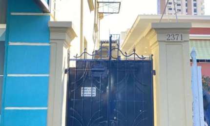 Casa comercial ou residencial no Centro no andar superior a Paralelo Med em São Carlos