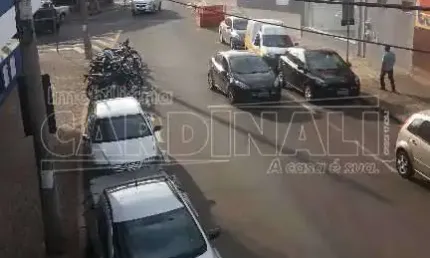 Sala Comercial no Núcleo Residencial Silvio Vilari próxima a Peixaria Central em São Carlos