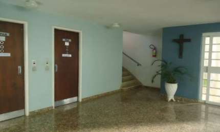 Apartamento com 2 dormitórios no Núcleo Res. Silvio Vilari próximo a Prefeitura Municipal em São Carlos